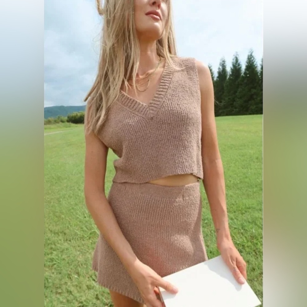 NWT - Vestique Sweater Skirt Set in Tan